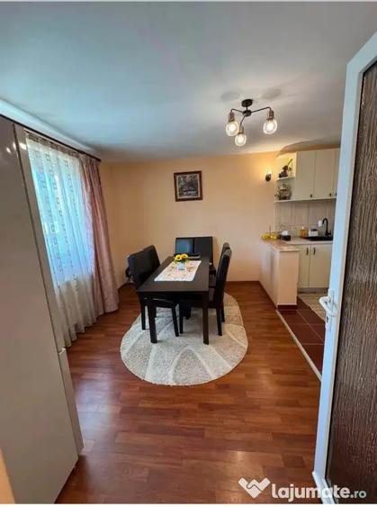 Casă cu 5 camere în Oncea