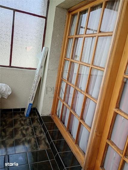 Apartament cu 3 camere decomandat în Bucovina