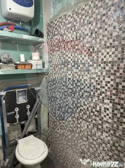 Apartament cu 2 camere semidecomandat în Săvinești