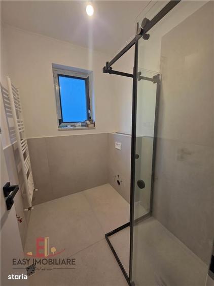 Casă cu 4 camere cu Teren 500 Mp în Livezeni