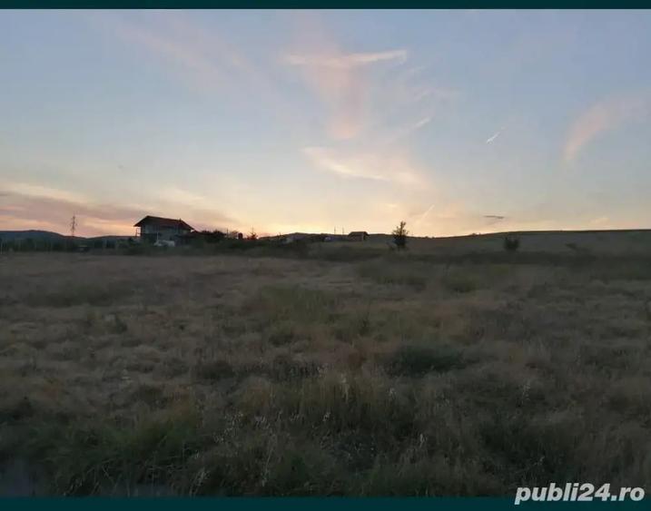 Teren de 2800 mp, în Central