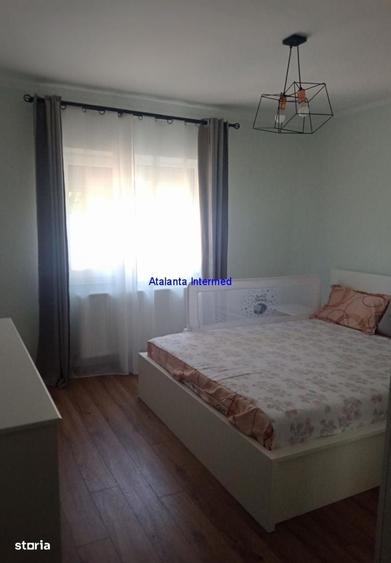 Casă cu 3 camere decomandat în Lumina