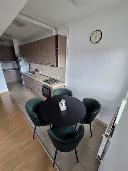 Apartament cu 2 camere decomandat în Noua