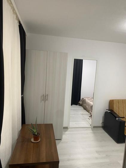 Apartament cu 2 camere semidecomandat în Groapa