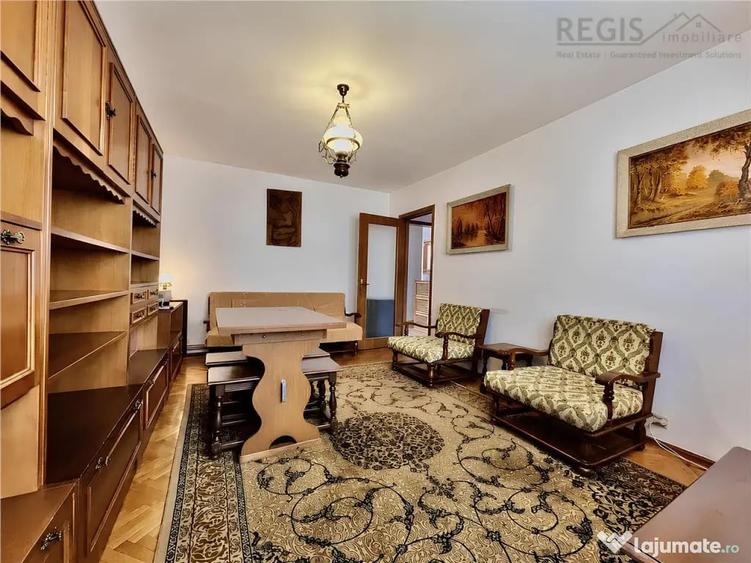 Apartament cu 4 camere decomandat în Sud