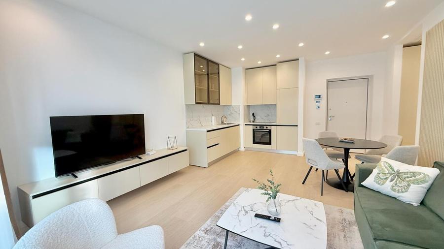 Apartament cu 2 camere decomandat, mobilat în Aviației