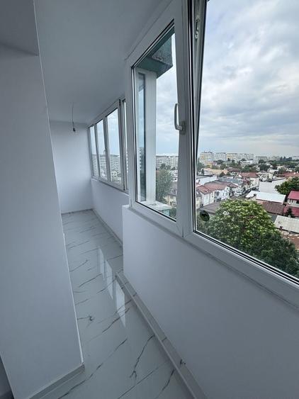 Apartament cu 3 camere decomandat în Titulescu
