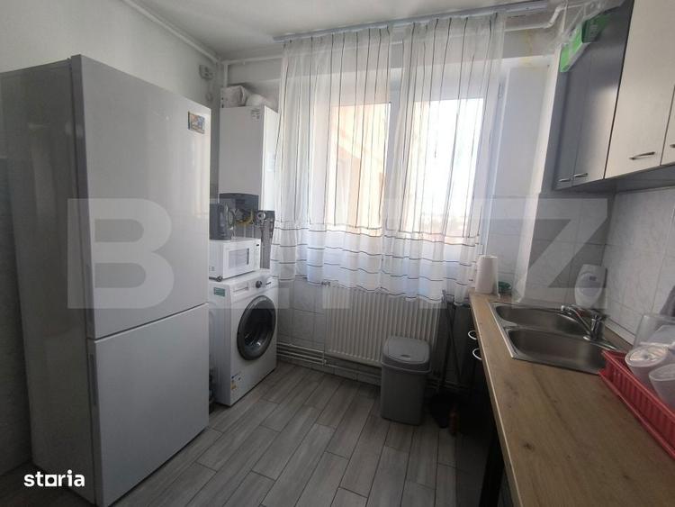 Apartament cu 3 camere decomandat în Bartolomeu