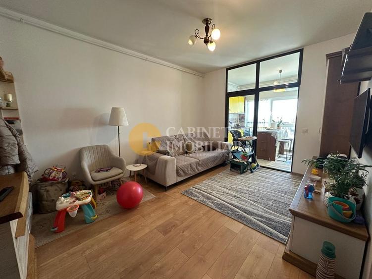 Apartament cu 3 camere decomandat, mobilat în Păcurari