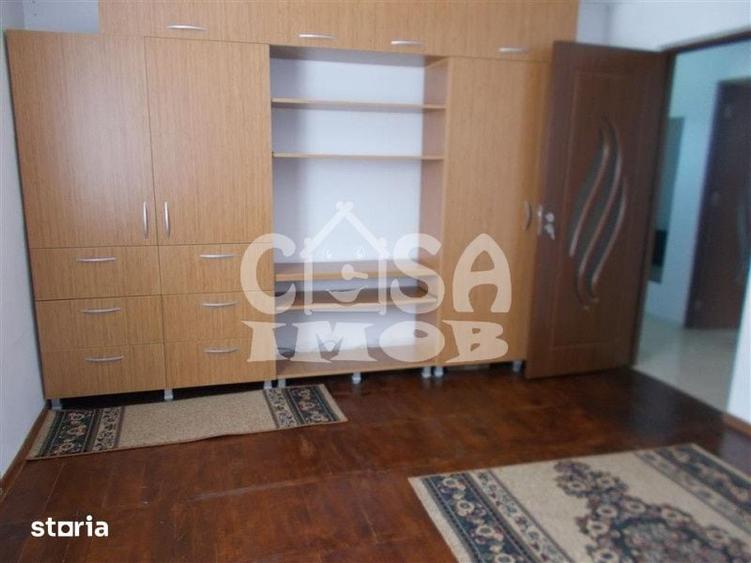 Garsonieră decomandată în Micro 6