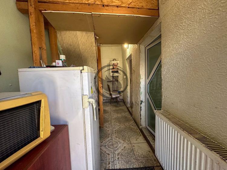 Casă cu 5 camere cu Teren 984 Mp în Blejoi