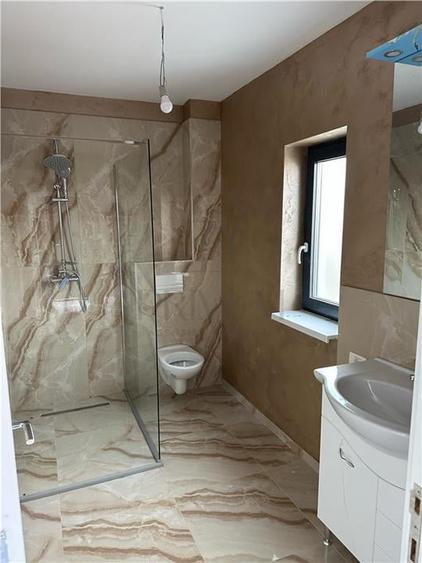 Duplex cu 3 camere cu Teren 375 Mp în Moșnița Nouă