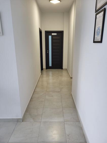 Spațiu comercial, de 800 mp, în Chiajna