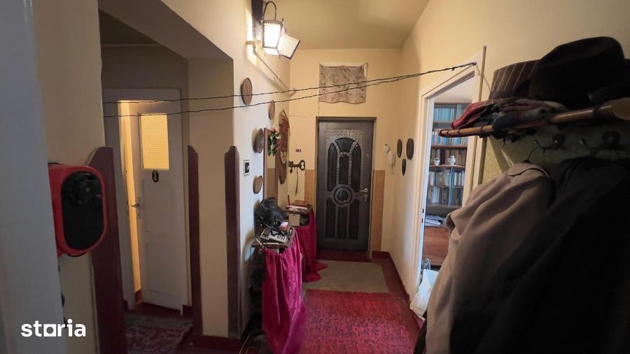 Apartament cu 2 camere decomandat în Petros