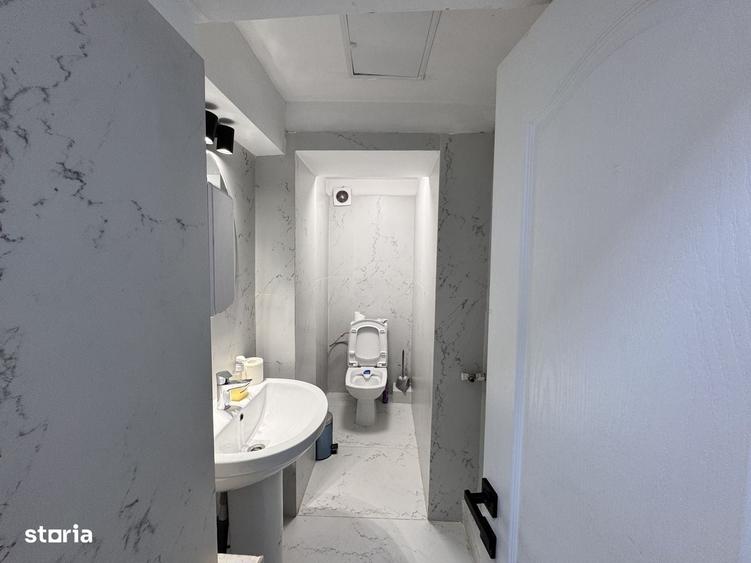 Spațiu comercial, de 250 mp, în Central
