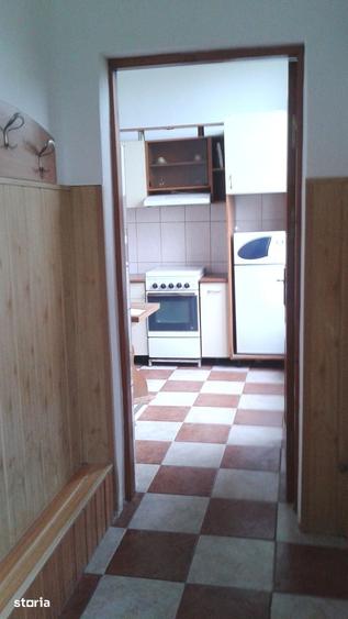 Casă cu 4 camere cu Teren 240 Mp în Central