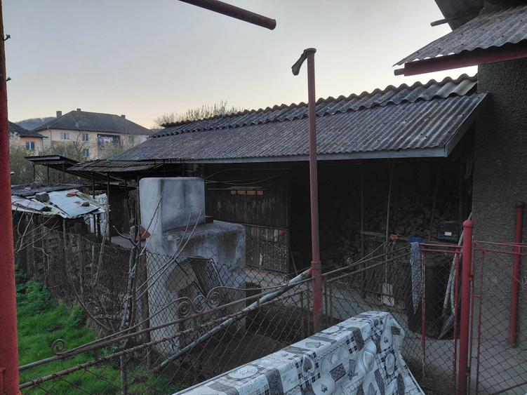 Casă cu 3 camere în Central