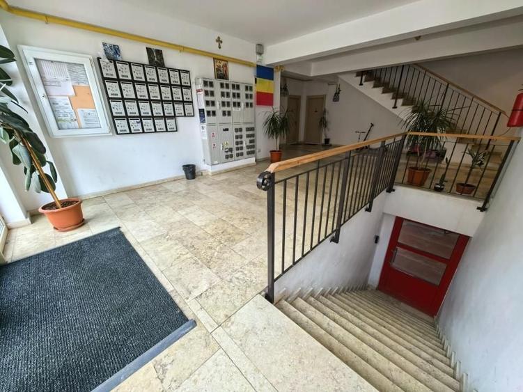Apartament cu 3 camere decomandat, mobilat în Lunca Cetățuii