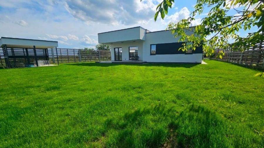 Casă individuală cu 4 camere cu Teren 1026 Mp în Corbeanca