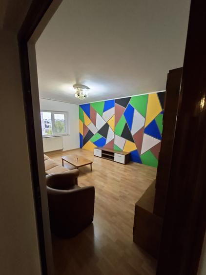 Apartament cu 2 camere decomandat în Teilor