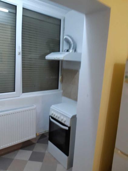 Ofer spre inchiriere apartament o camera - 5