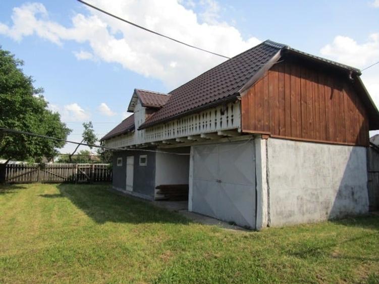 Casă individuală cu 5 camere cu Garaj în Săvinești