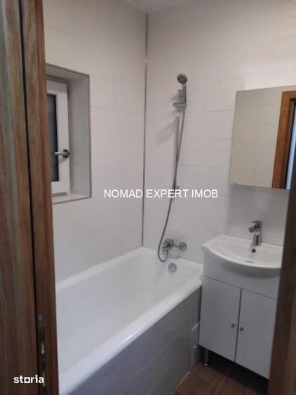 Apartament cu 2 camere decomandat în Romană