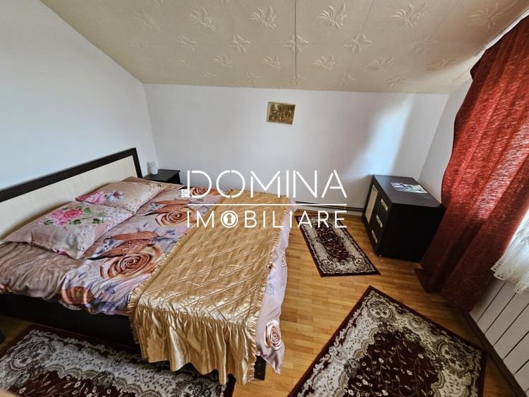 Casă individuală cu 5 camere cu Canalizare în Șișești