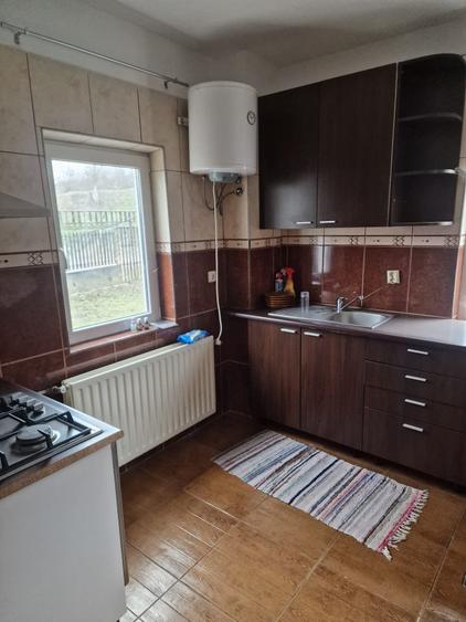Casă individuală cu 6 camere cu Teren 15000 Mp în Corbii Mari