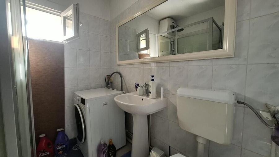 Apartament cu 3 camere decomandat, mobilat în Iancului