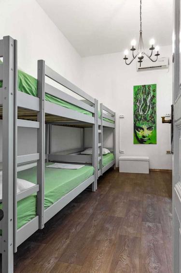 Casă cu 4 camere cu Teren 50 Mp în Cotroceni
