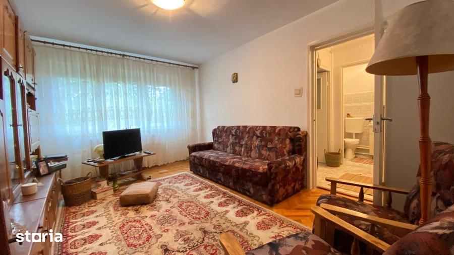 Garsonieră decomandată în Florilor