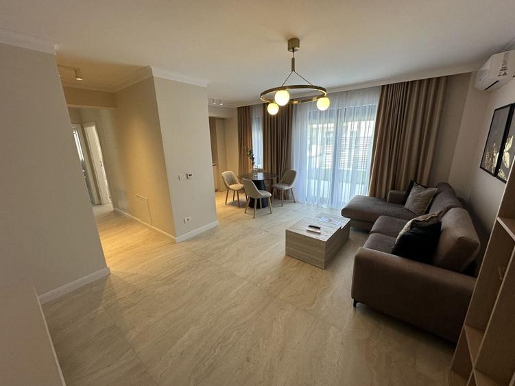 Apartament cu 2 camere decomandat în Lipovei