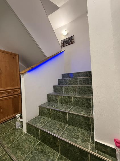Casă individuală cu 7 camere cu Canalizare în Dâmbovița