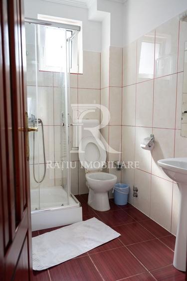 Casă cu 18 camere cu Canalizare în Sânmartin