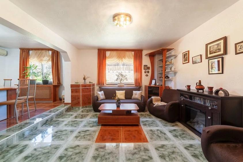 Casă cu 2 camere cu Teren 5000 Mp în Dârmănești