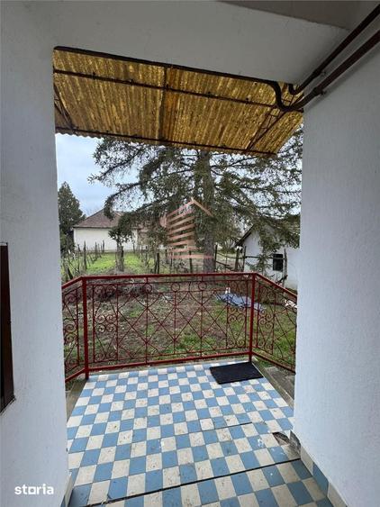 Casă cu 4 camere cu Teren 2000 Mp în Vest