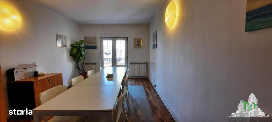 Spațiu comercial, de 320 mp, în Domenii