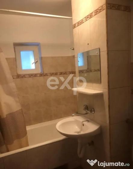 Apartament cu 3 camere decomandat în Zorilor