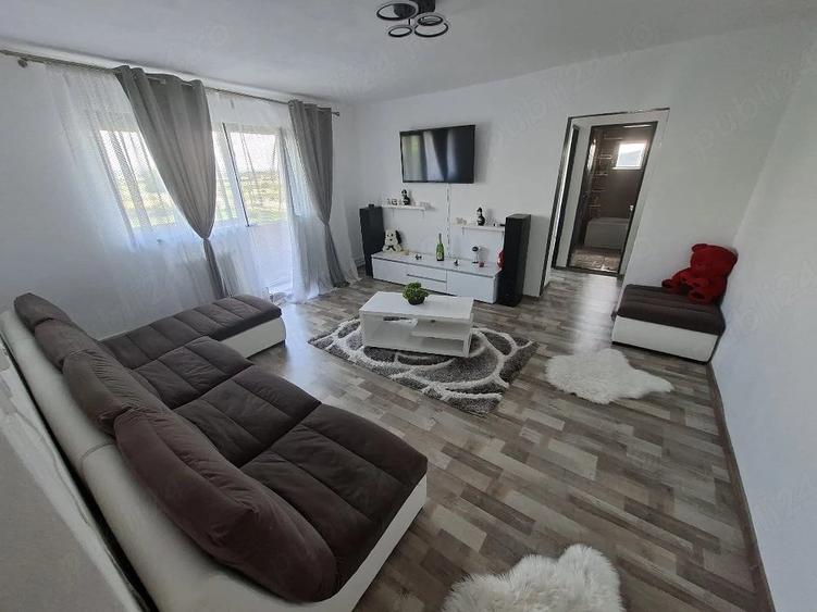 Apartament cu 2 camere decomandat în Sântimbru