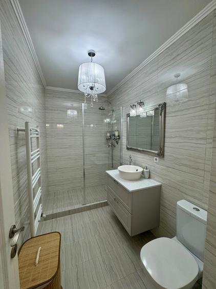 Apartament cu 2 camere semidecomandat în Florești