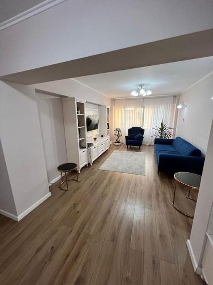 Apartament cu 3 camere decomandat în Ultracentral