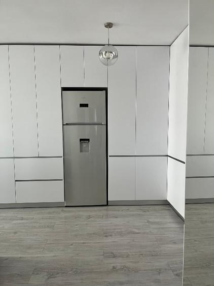 Apartament cu 3 camere decomandat, mobilat în Torontalului