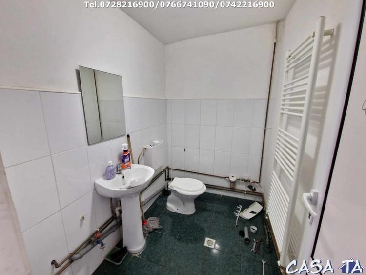 Spațiu comercial, de 74 mp, în Central