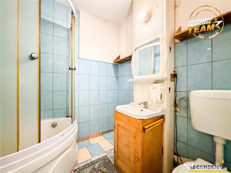 Apartament cu 3 camere decomandat în Malnaș