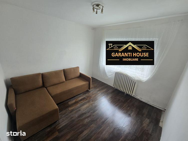 Apartament cu 4 camere decomandat în Orașul Vechi