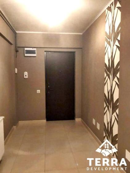 Apartament cu 3 camere decomandat, mobilat în Faleza Nord