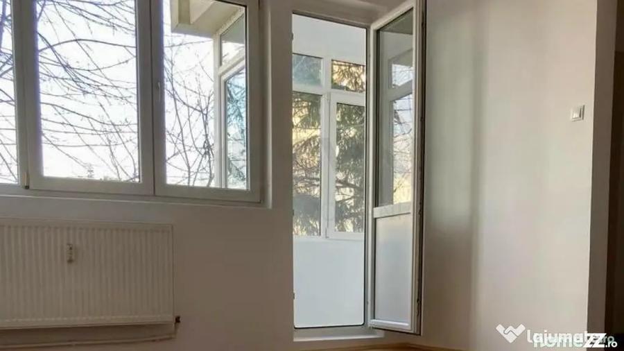 Apartament cu 2 camere semidecomandat în 1 Mai