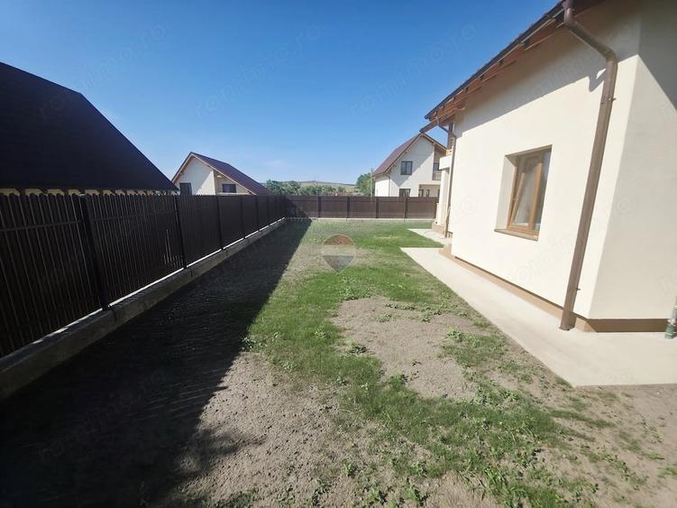 Casă cu 4 camere în Calea Romanului