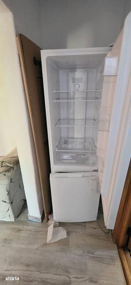 Apartament cu 3 camere decomandat în Obcini